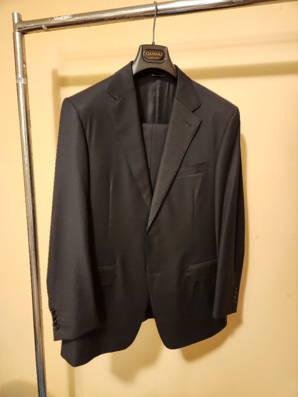 Canali mens suit 42R 37 black